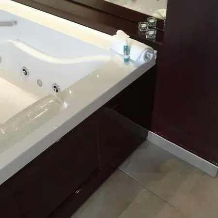 Paciotti فندق مبيت وإفطار 4*